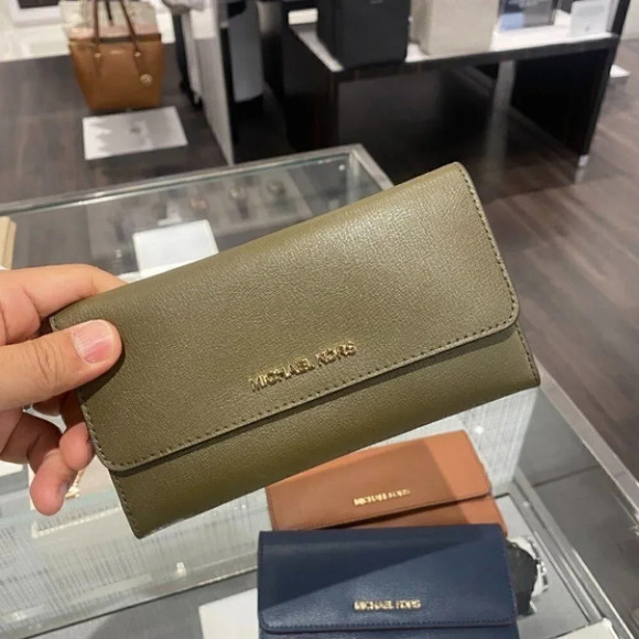 Travel Large Trifold wallet Leather 35H9GTVF3L - Picture 14 of 14